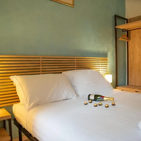 Romerooms Bed & Breakfast