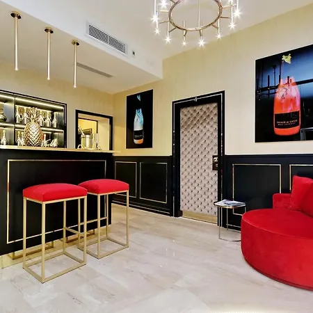 Trevi Diamond Luxury Suites & Jacuzzi Affittacamere Roma