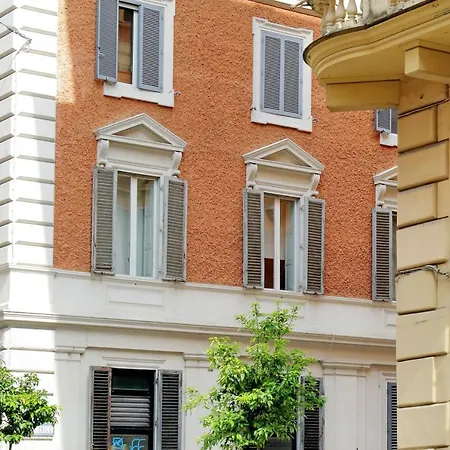 Affittacamere Trevi Diamond Luxury Suites & Jacuzzi *