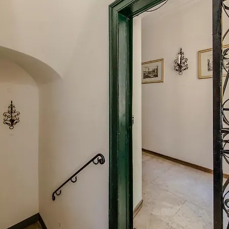 My Flat In Fontana Di Trevi רומא