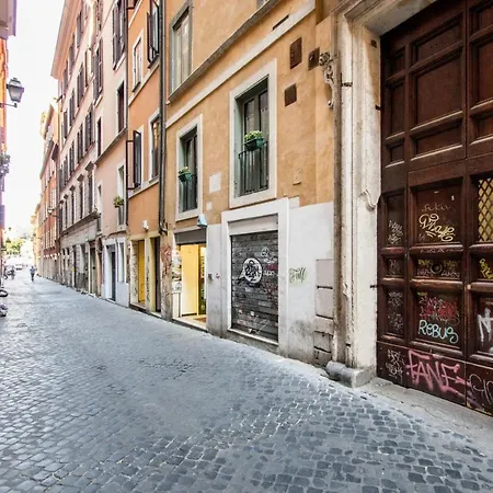 Apartment Italy Charming Stay- Campo De Fiori 3 *