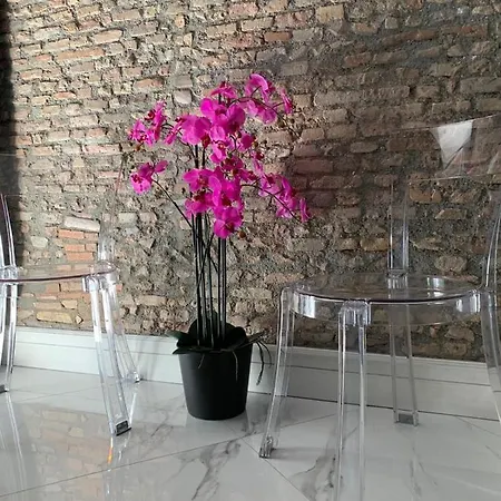 Rhome Luxury Bed & Breakfast