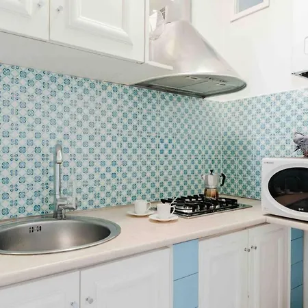 Elegant Trilussa Apartment