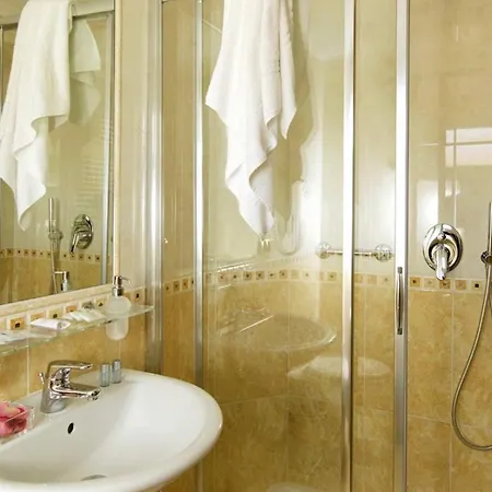 Esposizione House Penzion 3*