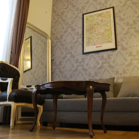 Navona Residenza De Charme לינה וארוחת בוקר
