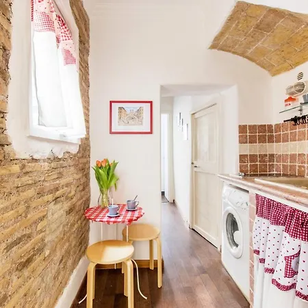 Apartment Italy Charming Stay- Campo De Fiori 3 *