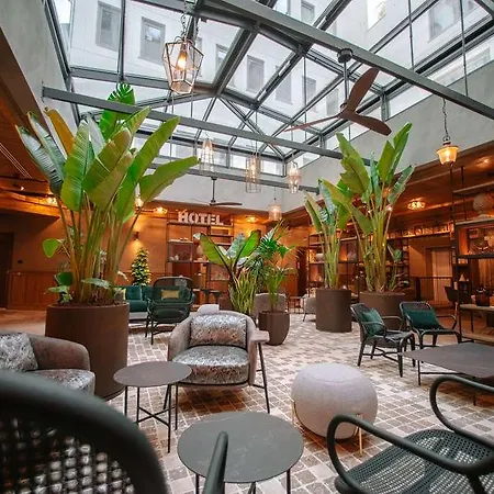 Doubletree By Hilton Monti فندق روما
