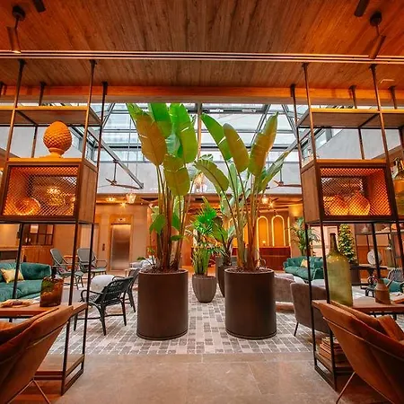 Doubletree By Hilton Monti ローマ