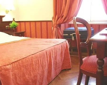 Invictus Hotel 3*