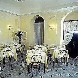 Astoria Garden 3* Rom