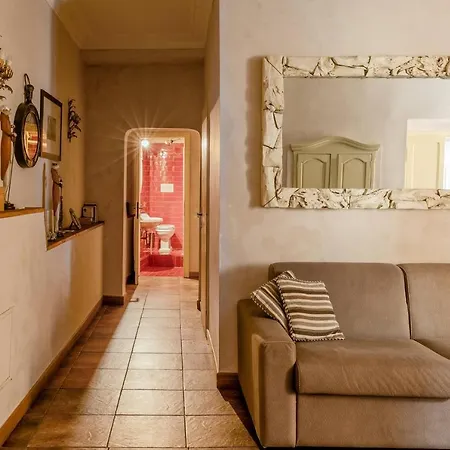Right In The Ancient Historical Center Two Bedrooms Two Bath, Up To 6 Pax Apartamento