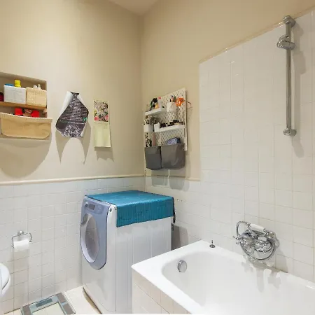 Apartment Coronari Enchanting Two Bedroom Rome