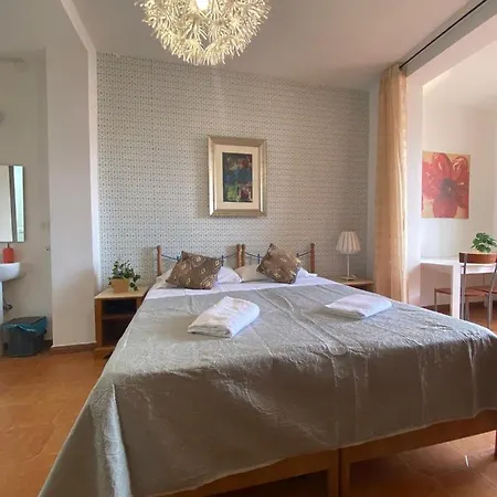 Milazzo Luxury Guest house Rome