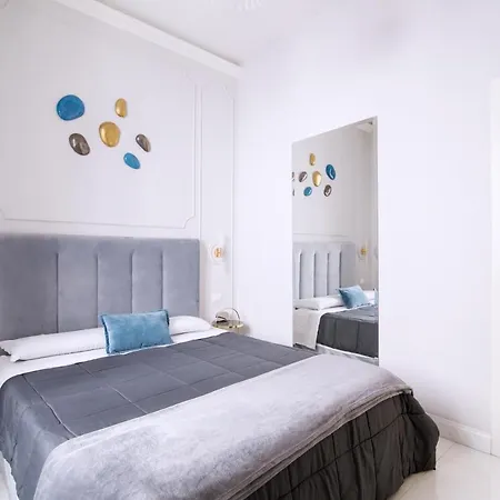Apartment Deluxe *