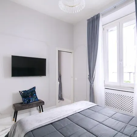 Apartment Deluxe *