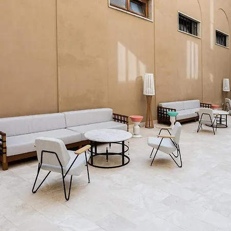 Room Mate Collection Filippo, Rome-Fontana Di Trevi Hotel 4*
