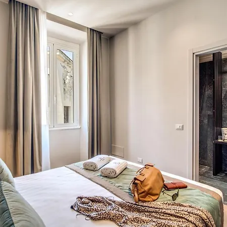 77 Seventy-seven - Maison D'art Collection Hotel