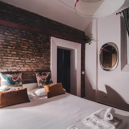 Apartment La Vetrina, The Renaissance Charme Of Piazza Navona *