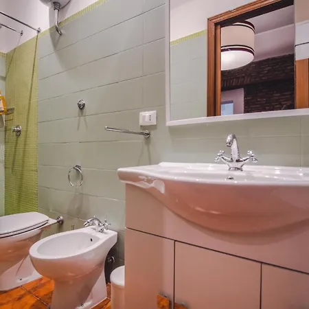 Apartment La Vetrina, The Renaissance Charme Of Piazza Navona *