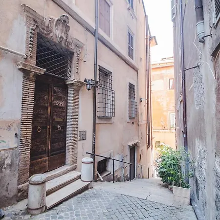 La Vetrina, The Renaissance Charme Of Piazza Navona Rome