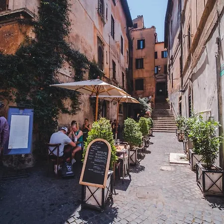 Apartment La Vetrina, The Renaissance Charme Of Piazza Navona