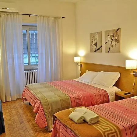 Aurelia 429 Fine Town House 2*