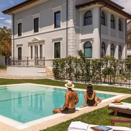 Livia Valeria Palace Apartmanhotel