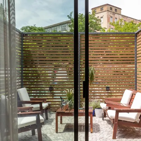 Livia Valeria Palace Apartmanhotel *