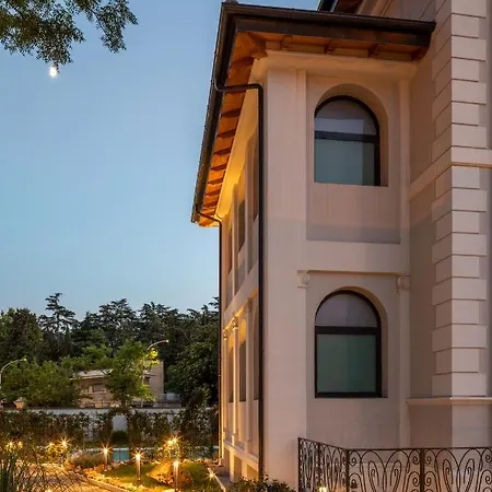 Livia Valeria Palace Apartmanhotel *