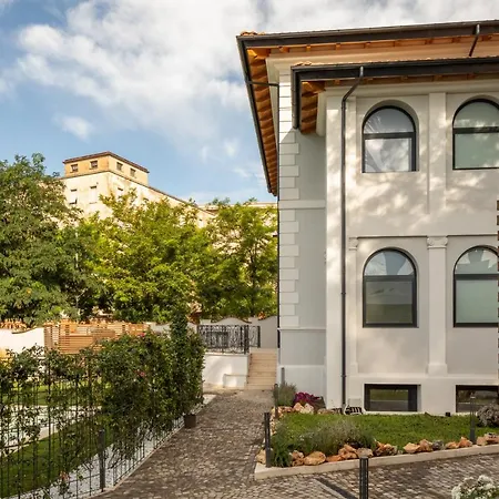 Livia Valeria Palace Apartmanhotel *