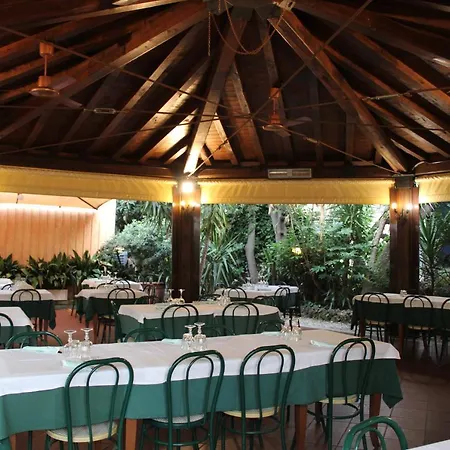Hotel La Del Borgo Roma