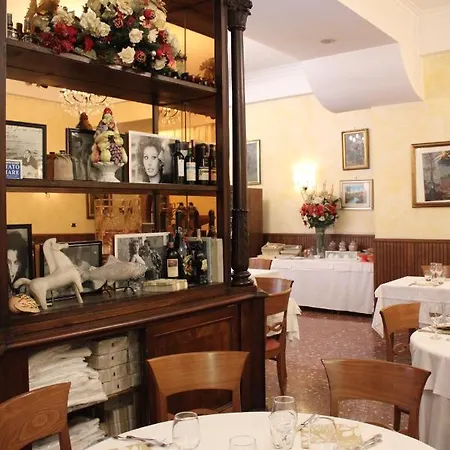 La Del Borgo Hotel 2*