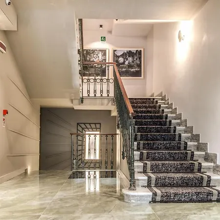 77 Seventy-seven - Maison D'art Collection Hotel