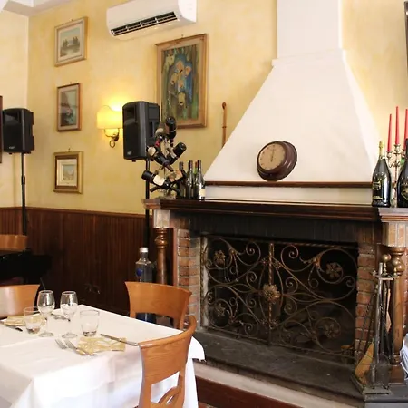 Hotel La Del Borgo 2*