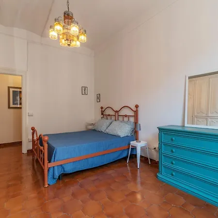 Santa Maria Maggiore Roomy And Bright Flat Apartment *