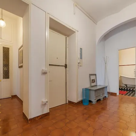 Santa Maria Maggiore Roomy And Bright Flat Apartment Rome