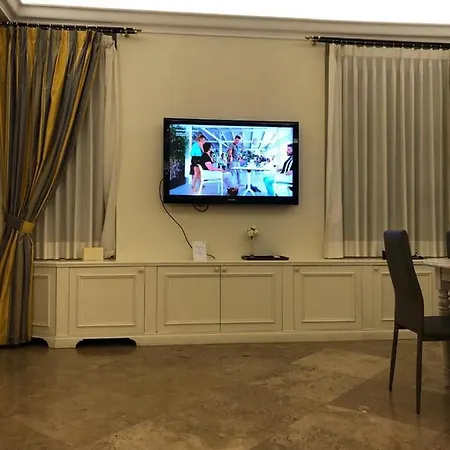 Spagna Luxury Apartment