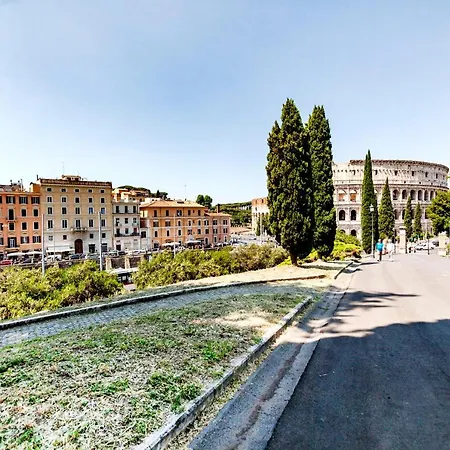 Stop Colosseo Rome