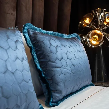 U-visionary Hotel 4*