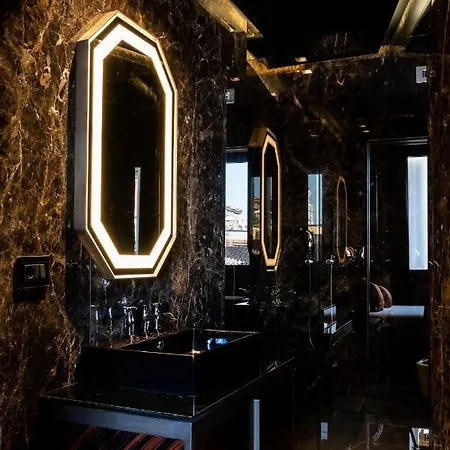 Hotel U-visionary Roma