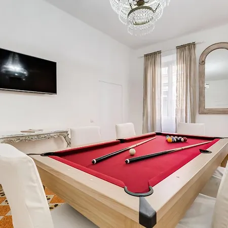 Spanish Square - Romedreamhome Apartment
