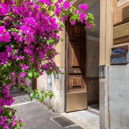 Tizy & Toto's House Near Vatican Apartment