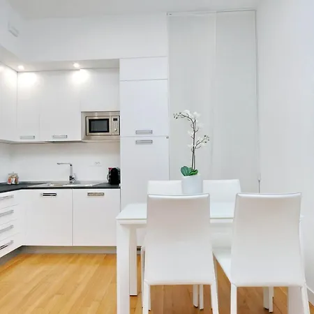 Deza Cozy Place Ripetta Apartment *