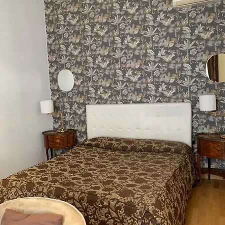 Urbana 33 Pensjonat Rzym