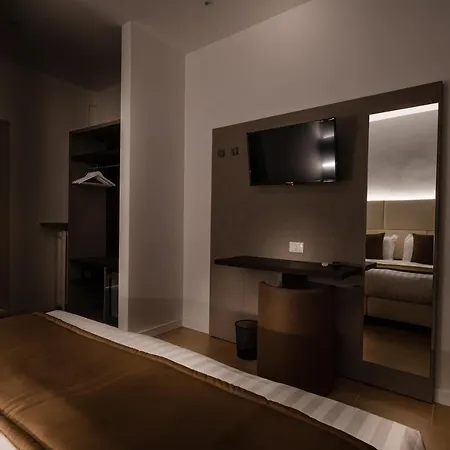 Trinita Grand