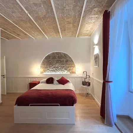 Domus Avi - Rome