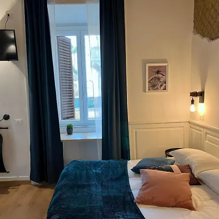 Guest house Domus Avi - 3*