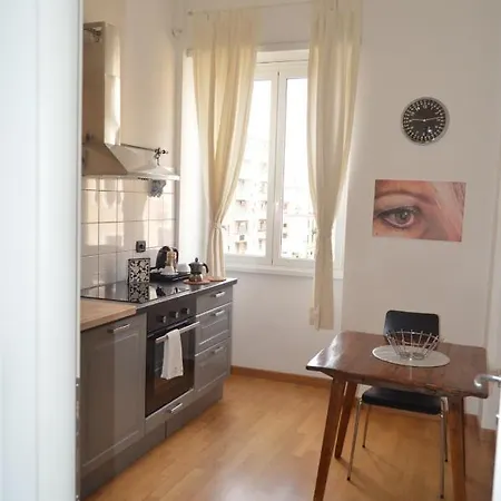 Blue Star Luxury San Giovanni - Colosseo Apartment