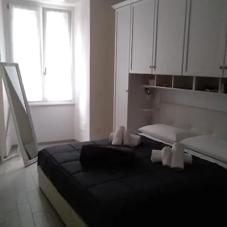 Apartment La Casa Di Ludovica All'appio Latino Rome