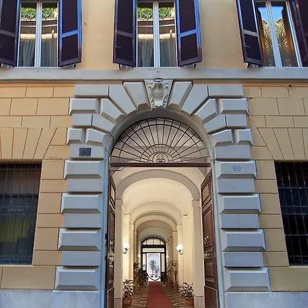 Le Clarisse Pantheon Hotel 3*